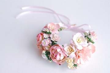 紙花，粉紅色胸花，婚禮，粉紅色牡丹和一些小花（中間尺寸為 4.5 厘米。）粉紅色。