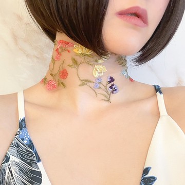花束與我：歐根紗刺繡花朵頸鍊 SV439