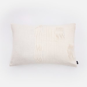 查莉壓線百摺腰枕35x50cm 奶油白