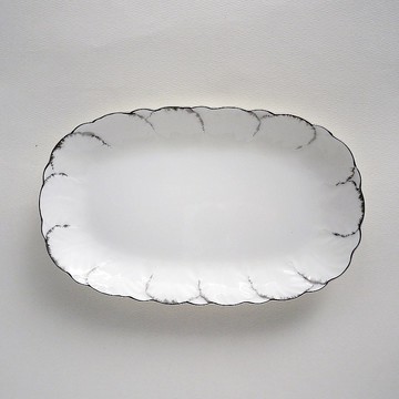 Platinum Jubilee 文華白金禧骨瓷長托盤(23cm)