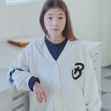韓國 BOJOGE 白色LOGO針織外套