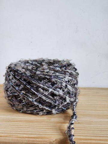 日本混合紗線　4560公分 ( 51.9g )