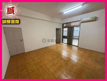 永慶獨家鳳鳴車站三沅市場邊間超值便宜透天｜新北市鶯歌區大湖路