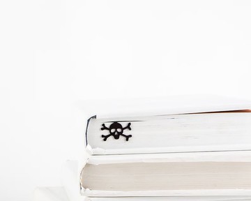 書籤 骷髏與交叉骨頭 傑利羅傑標誌，送給海盜粉絲的精巧書本禮物