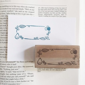 西洋梨與蘋果的北歐風格相框印章