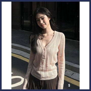柚里 藕粉色v領軟糯針織衫毛衣女秋季2026新款慵懶風修身顯瘦鏤空上衣