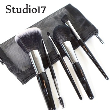 【Studio17】輕巧隨行臉部刷具 5 入套組