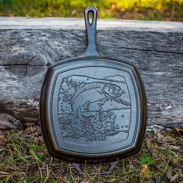 野生動物系列 美國製方形鑄鐵橫紋煎鍋/烤盤(鱒魚)-27cm (L8SGPWLFI) 單一規格