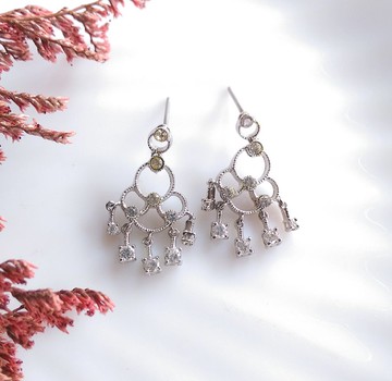 Vintage Jewelry 西洋古董飾品 銀色調 氣質知性  針式耳環