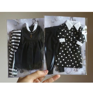 Neo Blythe 娃娃套裝。