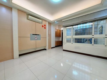 ✨昀推薦✨近體育園區稀有前後臨路雙車位庭院美別墅｜桃園市中壢區龍川五街