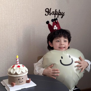 ❤隔日到貨❤  派對帽 佈置帽 寶寶帽 羊毛氈帽子 數字帽子 紅色帽 生日帽 收涎帽 皇冠帽子 生日派對帽 慶生帽