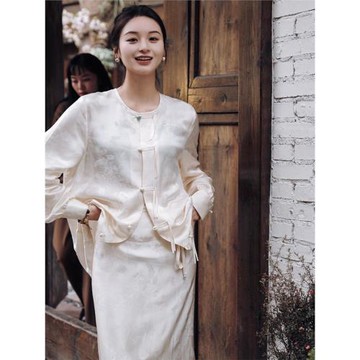 新中式復古高級設計感襯衫女2025秋季新款洋氣時尚減齡慵懶風上衣