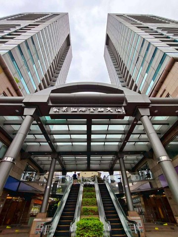 永春捷運鋼骨純辦高樓附坡平車位｜台北市信義區忠孝東路五段