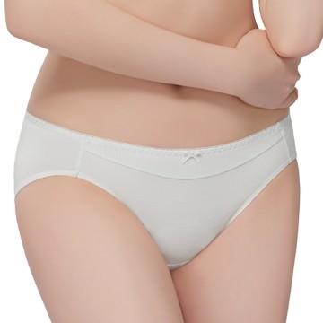 SWEAR 思薇爾 粉愛妮系列 M-XL 素面 低腰 三角 女內褲 (水漾綠)