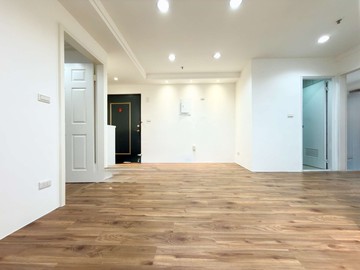 南區 | 低總價 | 採光三房 |  邊間|視野戶｜台中市南區復興路一段