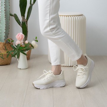 極輕真皮透氣增高小白鞋 厚底休閒鞋