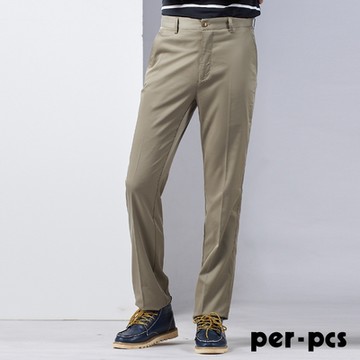 per-pcs 率性簡約舒適平面休閒褲_卡其(719155)