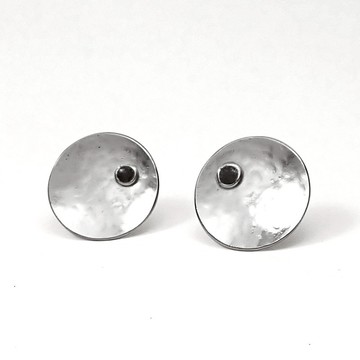 僅此一副 - 瘋狂幾何 | 普普黑色琺瑯+鍛敲紋圓盤925純銀耳針耳環