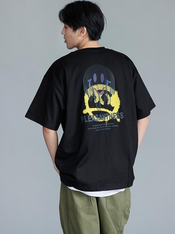 街頭文字感落肩Tee (黑色)