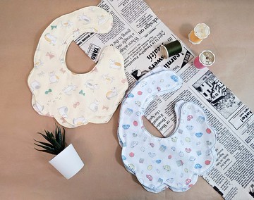 雲朵造型口水巾/圍兜