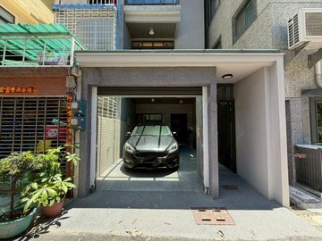 三民區｜陽明學區｜車墅4房大透天｜免大整理｜高雄市三民區澄平街