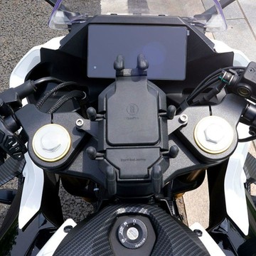 適用於春風250SR減震手機支架摩托車導航支架可旋轉防震騎行裝備🛒免運