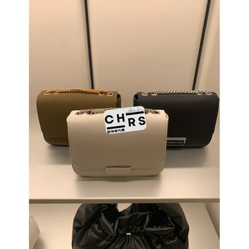 開發票🧾Chrs代購🖤新加坡小CK✨ 春夏時尚鏈條雙壓釦肩背包 方包 鏈條包