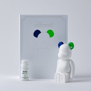 熊熊療癒你【日本BE@RBRICK】庫博力克香氛熊耳朵雙色版 (深藍色綠色-小蒼蘭香氛) 香氣 紓壓 擴香 居家擺設 好友 生日禮 情人節禮物