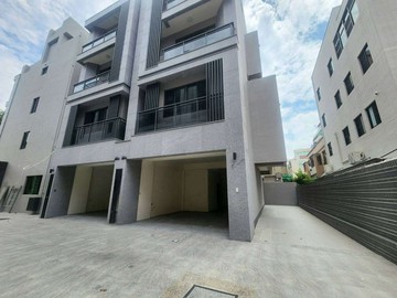 全新️首席雲端8 | 全新4車電梯別墅｜台中市北屯區軍福十一路