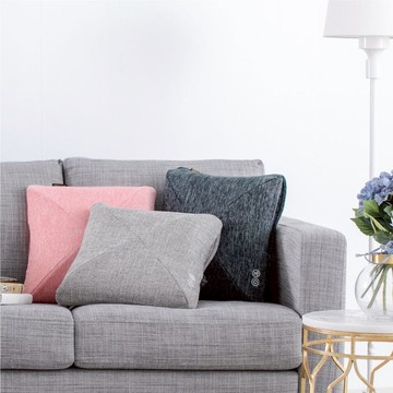 Lourdes 3D金字塔型溫熱按摩抱枕(藏青色) Lourdes 3D金字塔型溫熱按摩抱枕(藏青色)