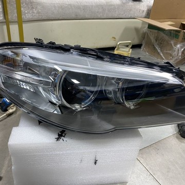(質量保固）適用于BMW 5系 F18 大燈總成 523 525 530 528 老款改新款4