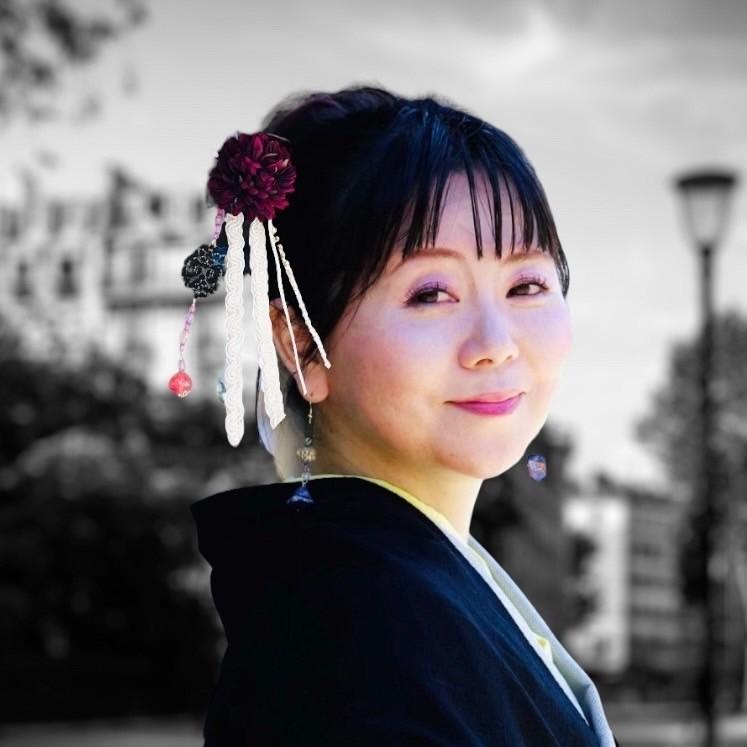 成人式 mcmc様 髪飾り アップスタイルにゆらゆら揺れる花かんざし＊結婚式