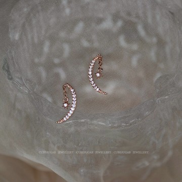 月半彎 通體925純銀月牙月亮耳釘小巧可愛簡約氣質星星百搭耳飾1入