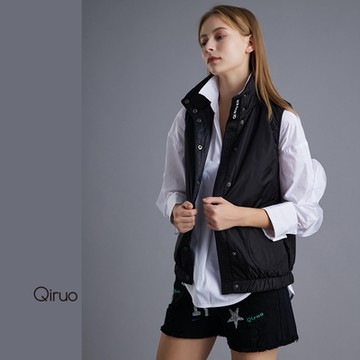 【Qiruo 奇若名品】超輕羽絨防風防水背心(黑色造型背心百搭寒流必備8012D)