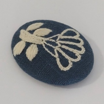 北歐風花卉刺繡胸針 [hokuo]