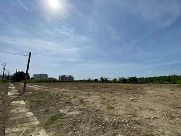 旗楠路上方正都內農地｜高雄市燕巢區鳳龍段