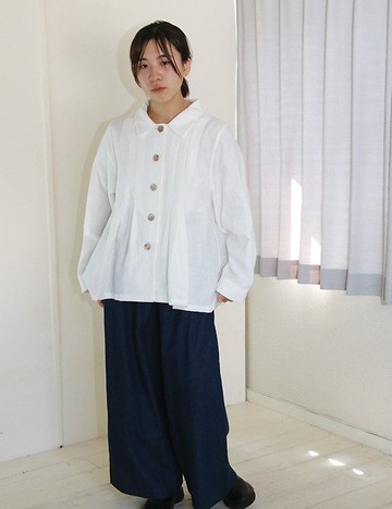 褶襉襯衫外套 (米白色)