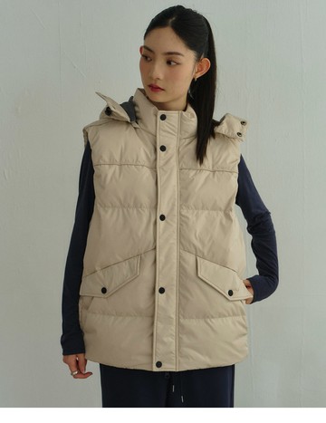 暖冬率性澎澎感連帽羽絨背心(淺卡其)-中性