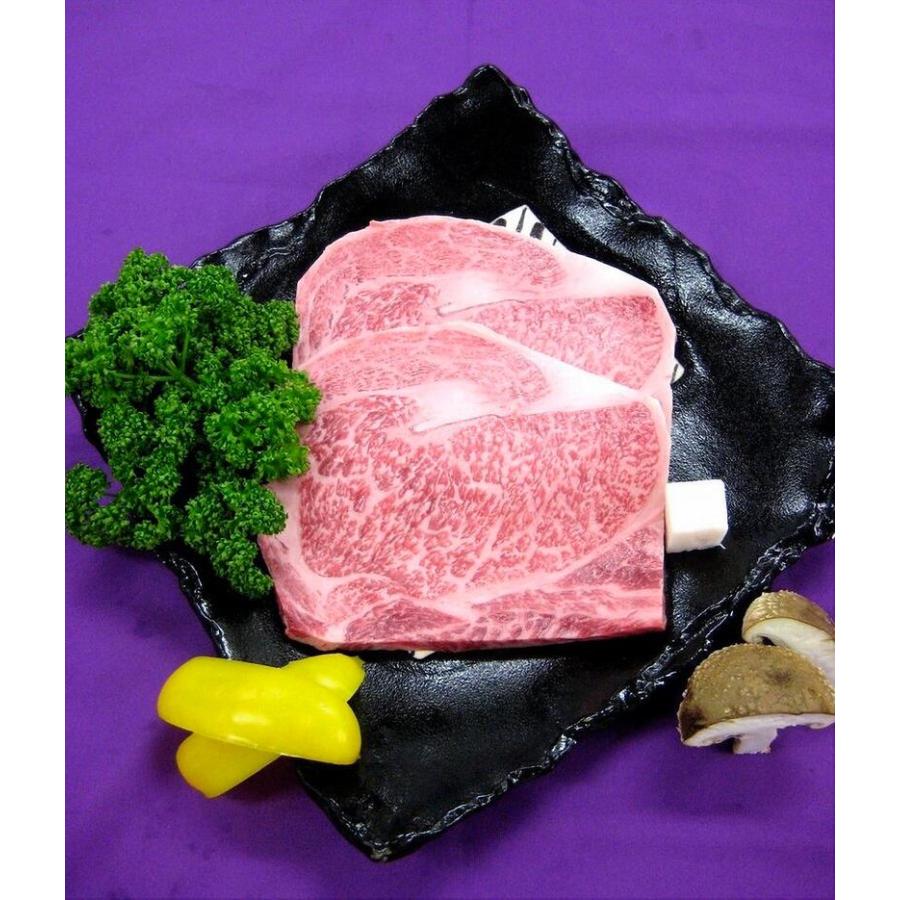 肉 山形県産 最上級ランク A-5等級 米沢牛リブロースステーキ用 １８０ｇ×３枚 贈答用桐箱入り クール便 送料無料