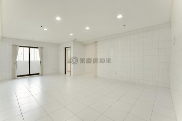 安平免800萬｜室內超大三房平車｜高樓層至尊天下｜台南市安平區建平十七街