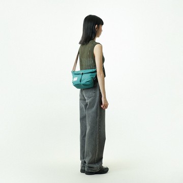 經典款式立體防潑水斜背包S號 MINI KASEN ECO (翠綠)