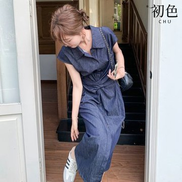 初色 簡約收腰純色系帶排釦翻領短袖高腰牛仔A字傘擺中長裙連衣裙連身洋裝-藍色-50413(M-XL可選)