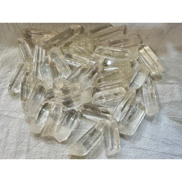 遇見～白水晶 水晶 拋光水晶柱 白水晶柱 激光柱 能量柱 能量棒 水晶棒 音叉水晶棒 音叉水晶柱 水晶原石 能量水晶