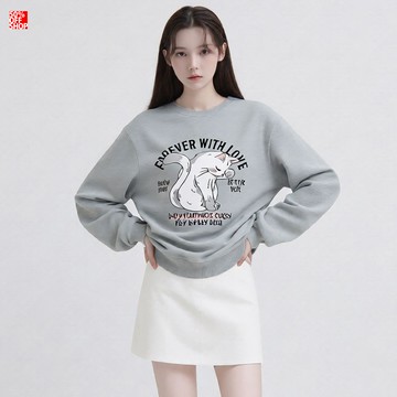 MIT│ 白貓暖心情粗針大學T FOREVER WITH LOVE情侶衛衣 寬鬆落肩療癒款