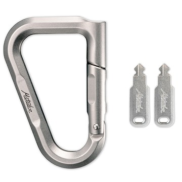 Matador 鬥牛士 BetaLock 萬用登山D扣鎖  原鋁色  9.3 x 6.3 x 1.1cm，輕巧堅固，安全可靠  1個