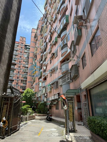 *陽明采邑:新科國中，竹科旁稀有三房｜新竹市東區光復路一段