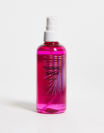 Revolution Beauty Tanning Water - Light/Medium-No colour