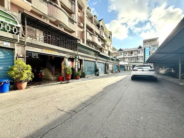 梓官市中心＊全聯市場＊臨８米活巷正三樓車庫透天｜高雄市梓官區梓官路