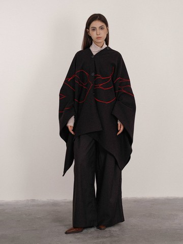 新中式復古 / 飛燕紅繡圍巾 紐扣披肩斗篷